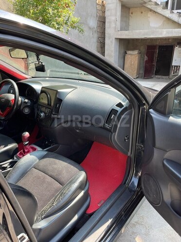 Hyundai i30 2010, 424,000 km - 1.6 л - Bakı