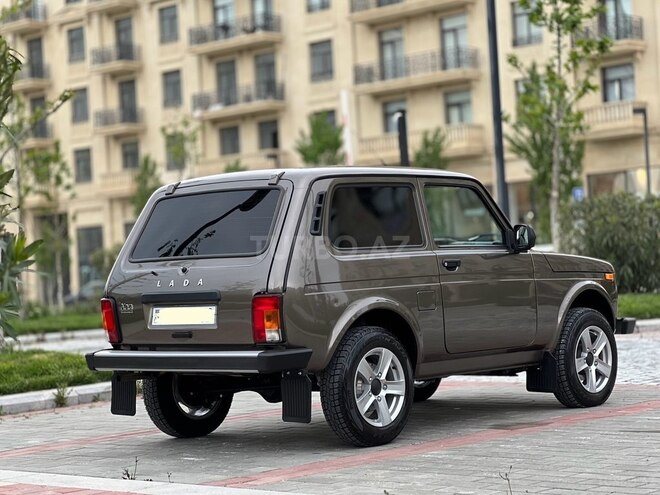 LADA (VAZ) Niva 2024, 8,400 km - 1.7 л - Bakı
