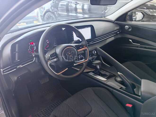 Hyundai Elantra 2023, 18,000 km - 1.5 l - Bakı