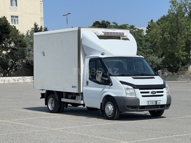 Ford Transit-1