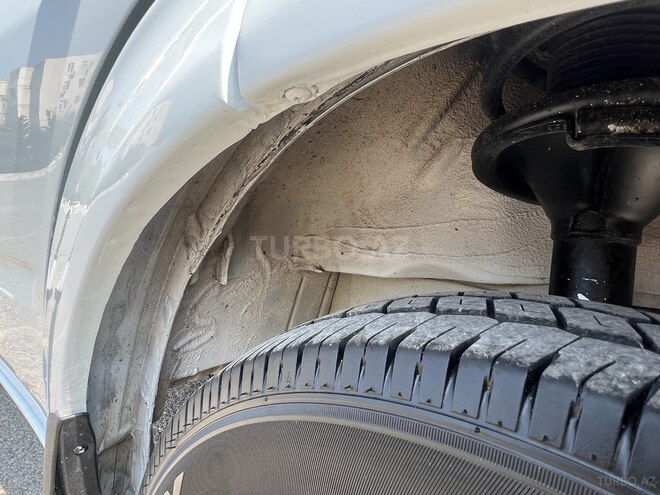 Ford Transit-9