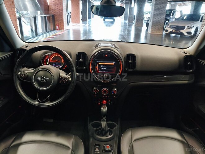 Mini Countryman 2018, 58,000 km - 1.5 л - Bakı