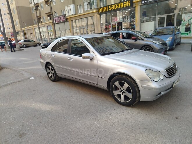 Mercedes C 200 2000, 295,384 km - 2.0 l - Bakı