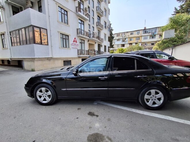 Mercedes E 220 d 2004, 446,771 km - 2.2 l - Bakı