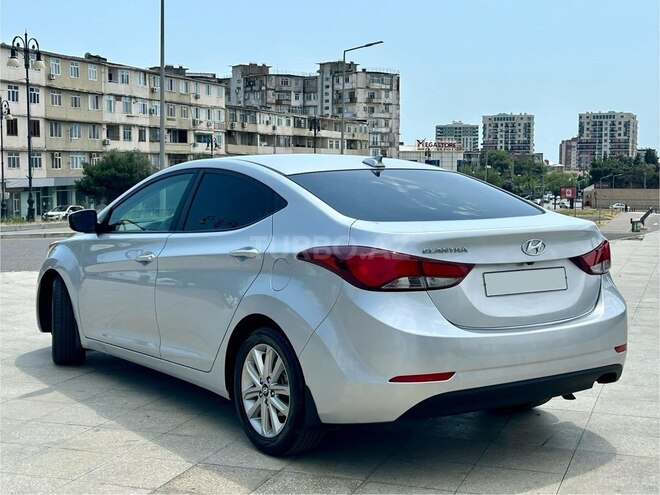 Hyundai Elantra 2015, 103,525 km - 1.8 l - Bakı