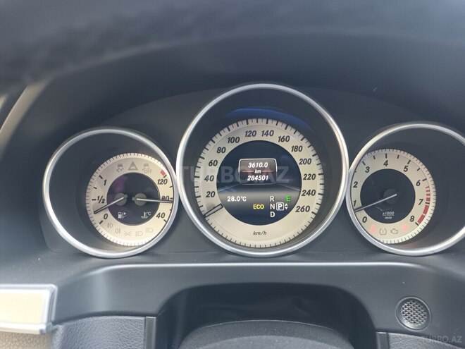 Mercedes E 200 2014, 284,500 km - 2.0 l - Bakı