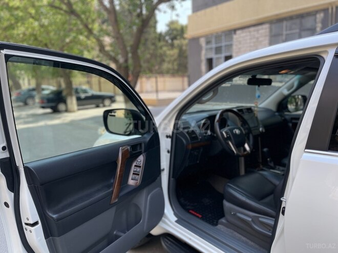 Toyota Land Cruiser Prado 2010, 193,000 km - 2.7 л - Bakı
