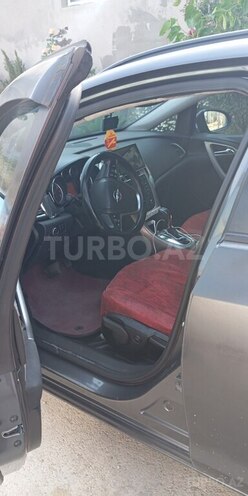 Opel Astra 2011, 276,000 km - 1.4 l - Bakı