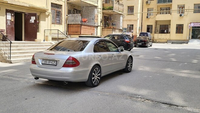 Mercedes E 240 2002, 318,000 km - 2.6 л - Bakı