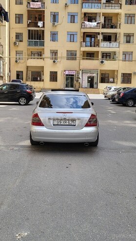 Mercedes E 240 2002, 318,000 km - 2.6 л - Bakı