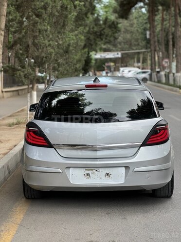 Opel Astra 2005, 260,000 km - 1.4 л - Bakı
