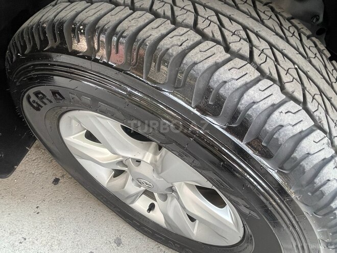 Toyota Land Cruiser Prado 2010, 193,000 km - 2.7 л - Bakı