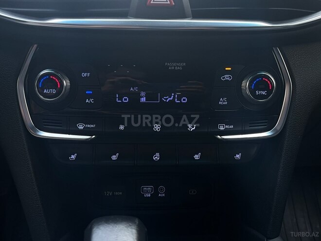 Hyundai Santa Fe-14