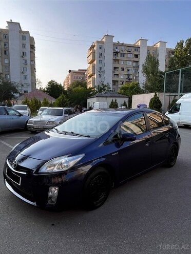 Toyota Prius-2
