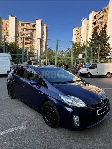 Toyota Prius-1