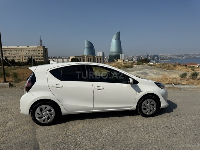 Toyota Aqua 2020, 102,000 km - 1.5 l - Bakı