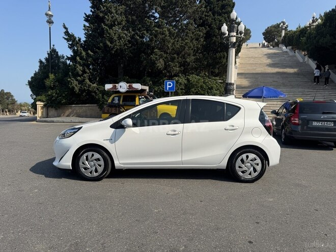 Toyota Aqua 2020, 102,000 km - 1.5 l - Bakı