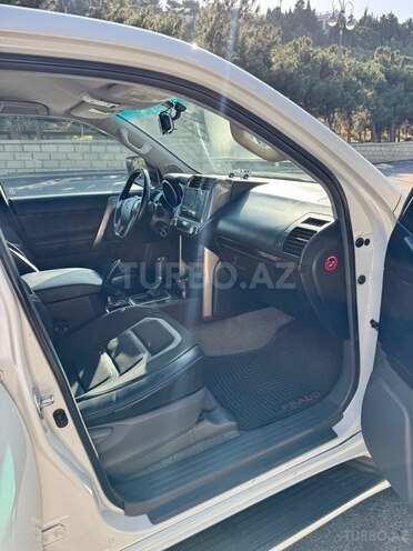 Toyota Land Cruiser Prado 2011, 220,000 km - 2.7 л - Bakı