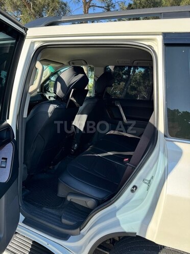 Toyota Land Cruiser Prado 2011, 220,000 km - 2.7 л - Bakı