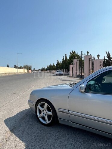 Mercedes E 320 2000, 377,000 km - 3.2 l - Bakı