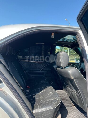 Mercedes E 320 2000, 377,000 km - 3.2 l - Bakı
