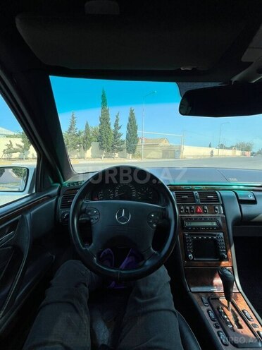 Mercedes E 320 2000, 377,000 km - 3.2 l - Bakı