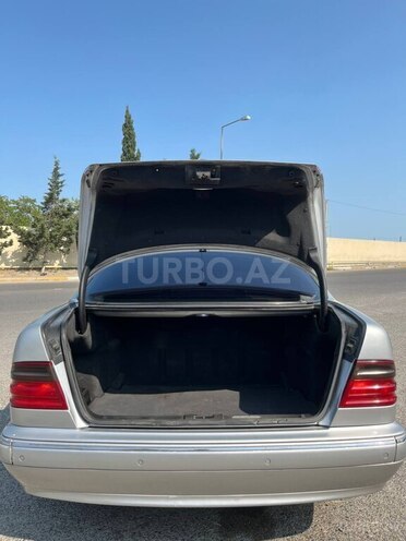 Mercedes E 320 2000, 377,000 km - 3.2 l - Bakı