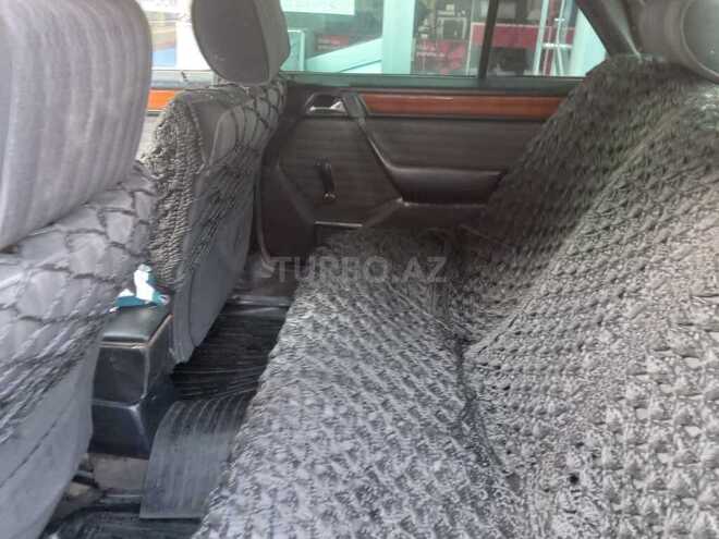 Mercedes E 250 1993, 300,000 km - 2.5 l - Gəncə