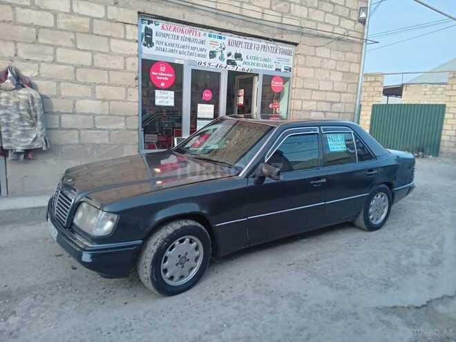 Mercedes E 250 1993, 300,000 km - 2.5 l - Gəncə