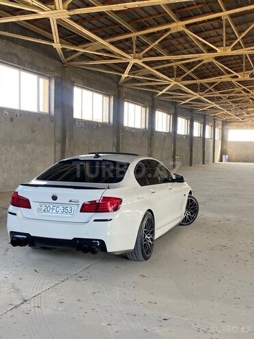 BMW 528 2013, 282,459 km - 2.0 l - Gəncə