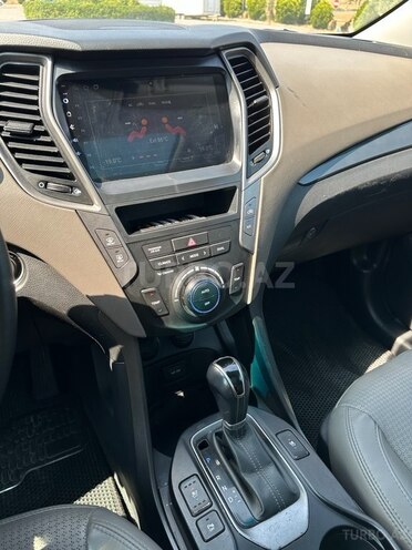 Hyundai Santa Fe-16