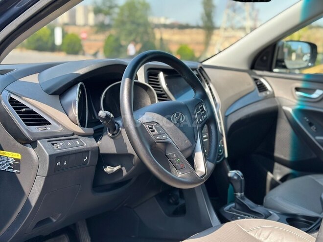Hyundai Santa Fe-14
