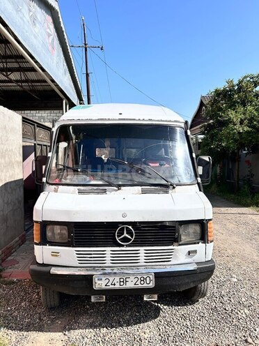 Mercedes 208 D 1992, 855,226 km - 2.5 л - Qazax