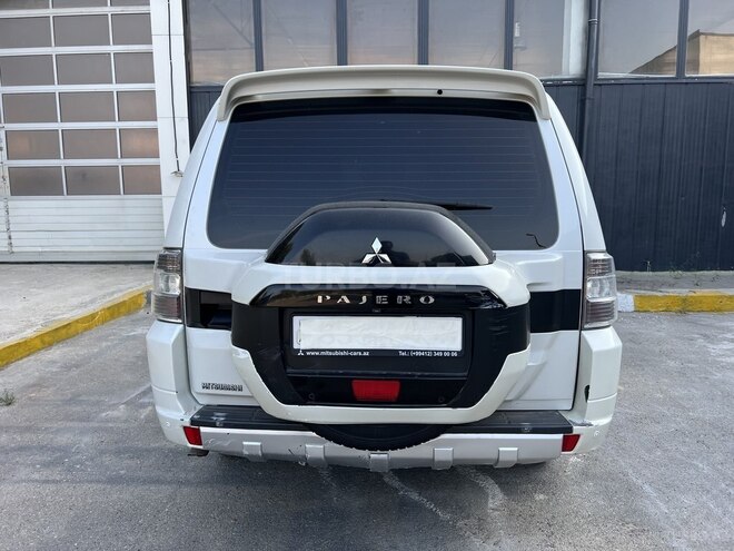 Mitsubishi Pajero 2015, 456,000 km - 3.0 л - Bakı