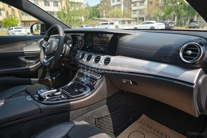 Mercedes E 200 d 2018, 169,000 km - 2.0 l - Bakı