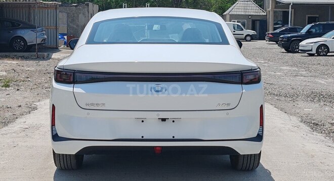 Changan Qiyuan A05-5