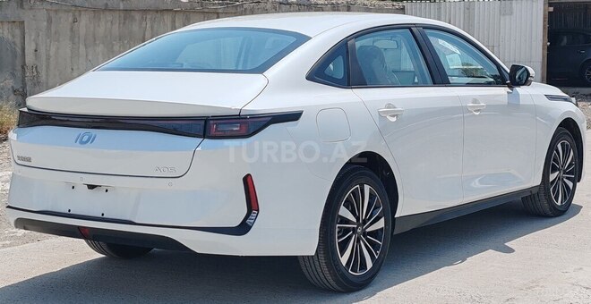Changan Qiyuan A05-6