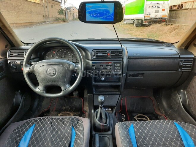 Opel Vectra 1995, 254,300 km - 1.8 l - Bakı