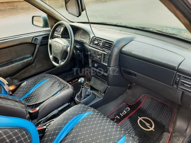 Opel Vectra 1995, 254,300 km - 1.8 l - Bakı