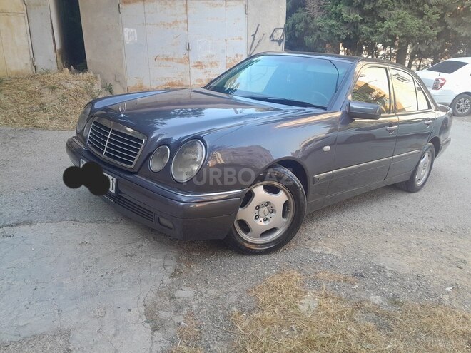 Mercedes E 240 1999, 260,000 km - 2.4 l - Bakı