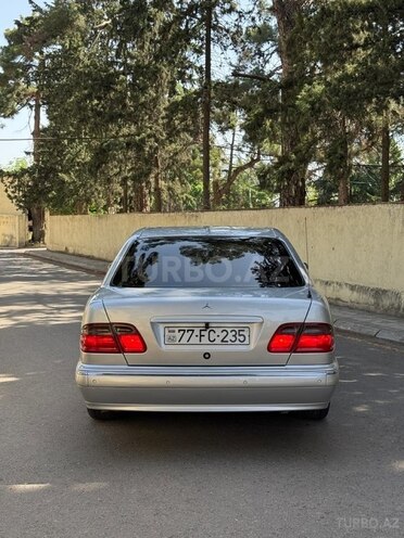 Mercedes E 240 2001, 344,000 km - 2.4 l - Tovuz