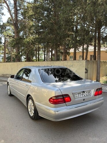 Mercedes E 240 2001, 344,000 km - 2.4 l - Tovuz
