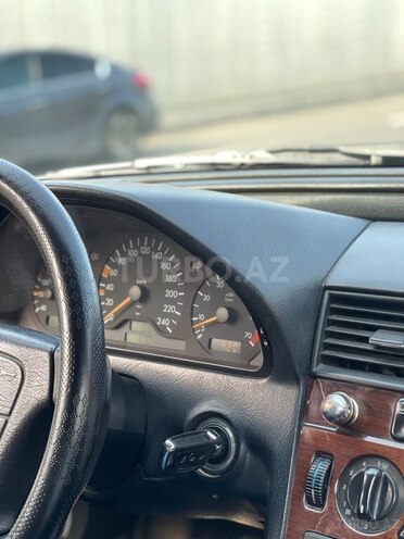 Mercedes C 180 1995, 406,000 km - 1.8 л - Bakı