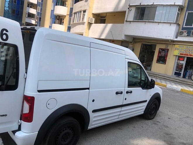 Ford Tourneo Connect 2010, 220,000 km - 1.8 л - Bakı