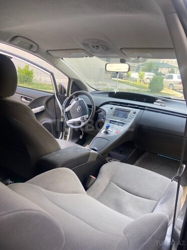 Toyota Prius 2015, 169,000 km - 1.8 l - Bakı