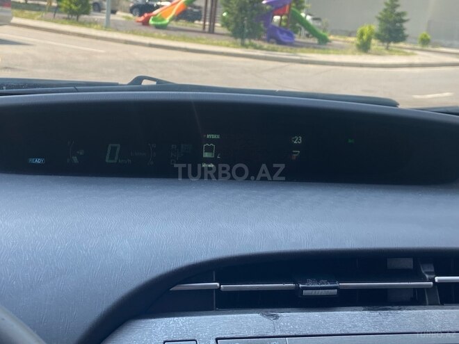 Toyota Prius 2015, 169,000 km - 1.8 l - Bakı