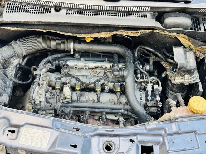 Opel Meriva-13