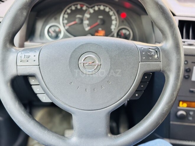 Opel Meriva-12