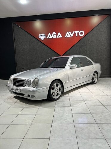 Mercedes E 320 2001, 277,000 km - 3.2 l - Sumqayıt