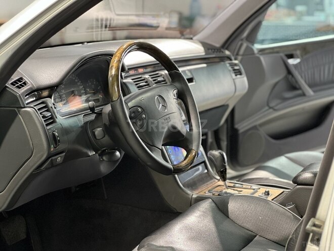 Mercedes E 320 2001, 277,000 km - 3.2 l - Sumqayıt